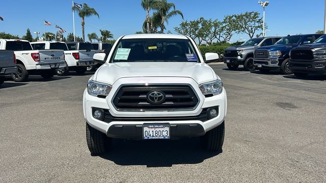 Used 2021 Toyota Tacoma SR5 AWD/4WD image 9