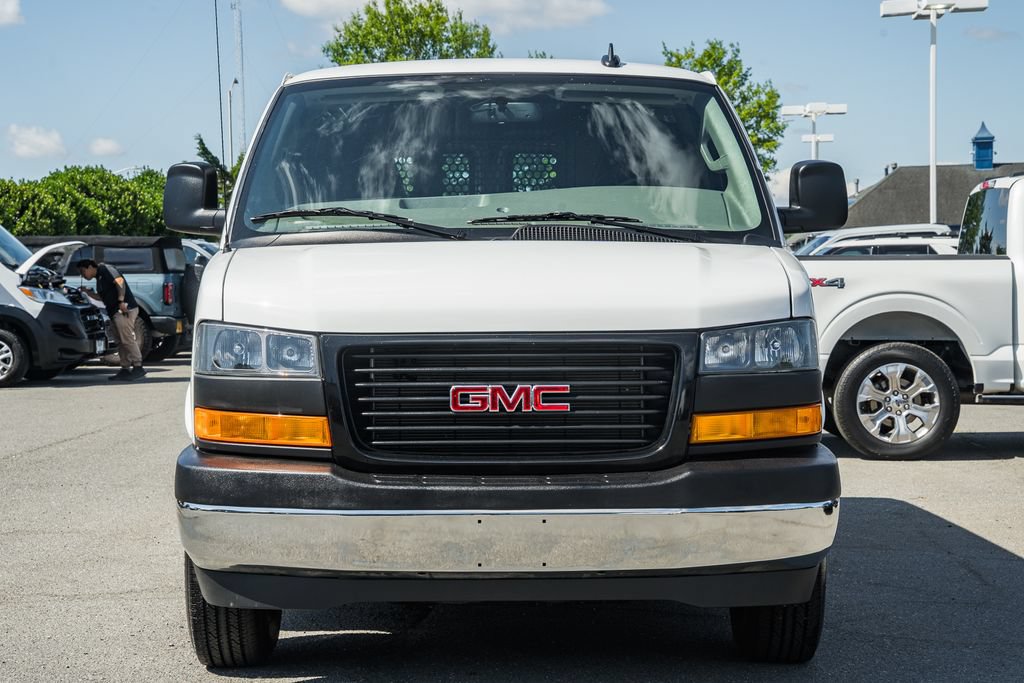 Used 2024 GMC Savana 2500 w/ Driver Convenience Package RWD image 2