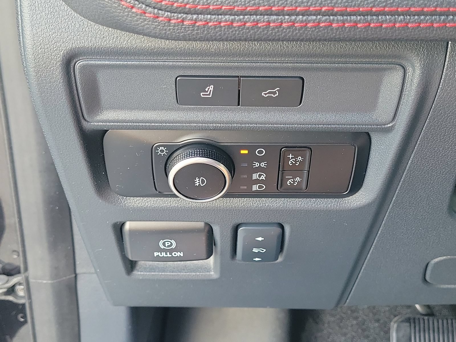 Certified 2024 Ford Expedition Limited RWD image 31