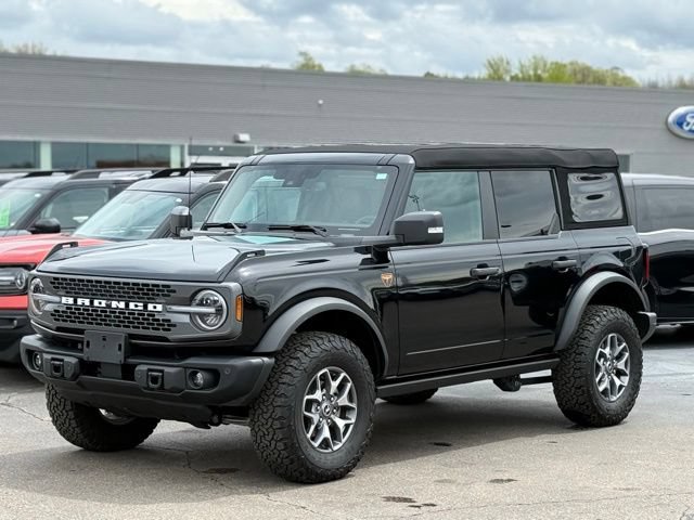 Certified 2025 Ford Bronco Badlands AWD/4WD image 37