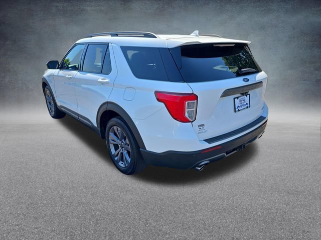 Certified 2023 Ford Explorer XLT w/ Equipment Group 202A AWD/4WD image 5