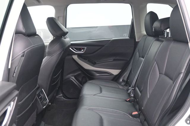 Used 2023 Subaru Forester Limited AWD/4WD image 5