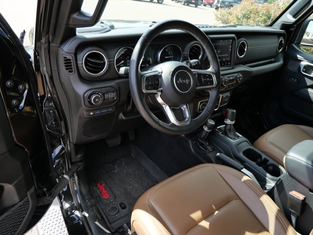 Used 2022 Jeep Wrangler Unlimited Sahara w/ Cold Weather Group AWD/4WD image 12