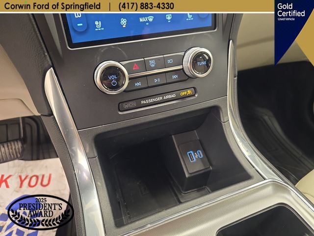 Certified 2024 Ford Edge Titanium AWD/4WD image 25