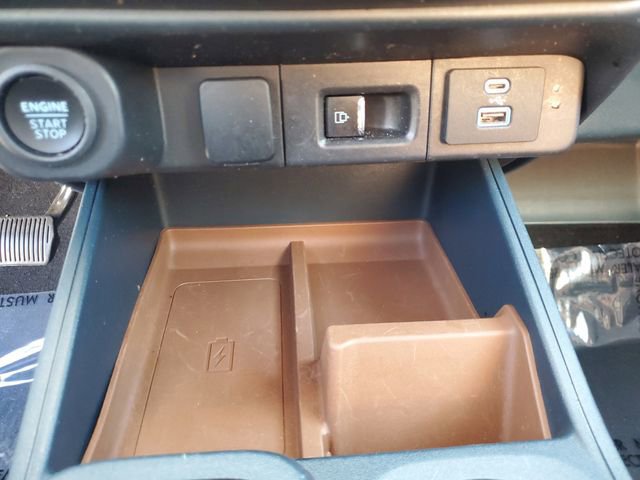 Certified 2024 Ford Maverick Lariat image 27