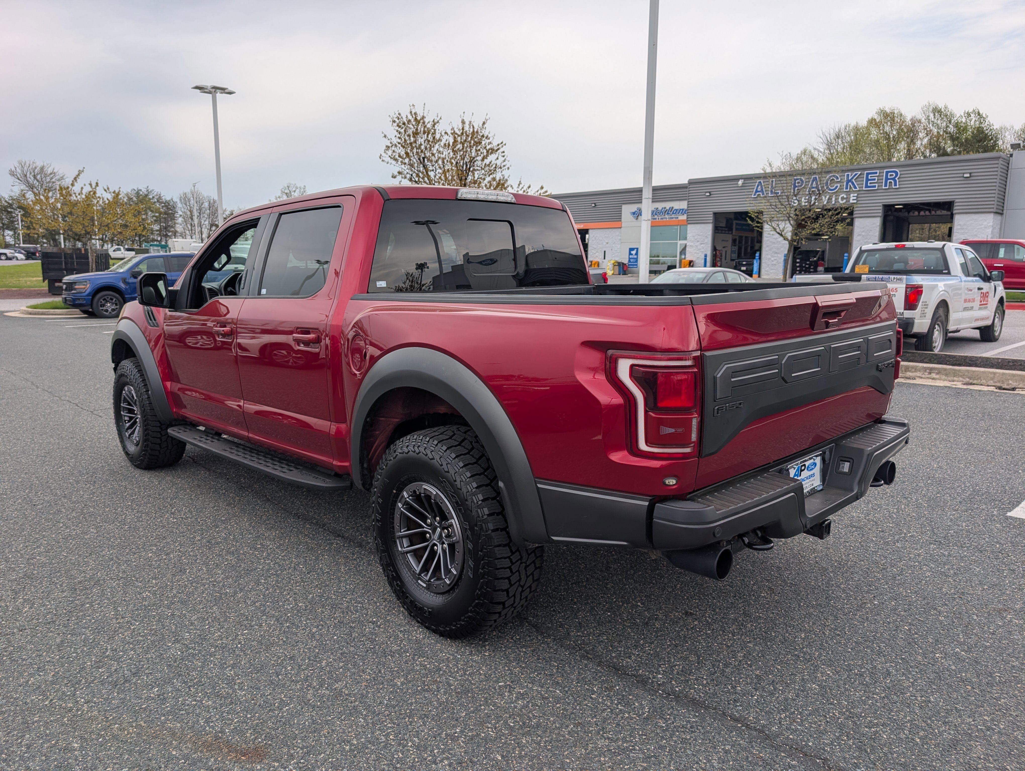Certified 2019 Ford F150 Raptor w/ Equipment Group 802A Luxury image 3