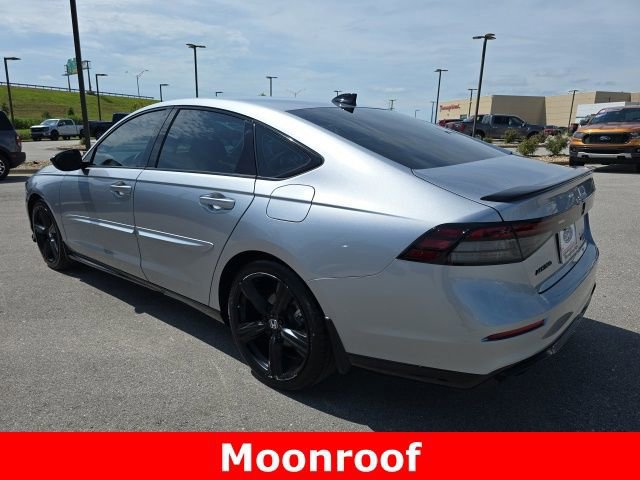 Used 2023 Honda Accord Sport image 5