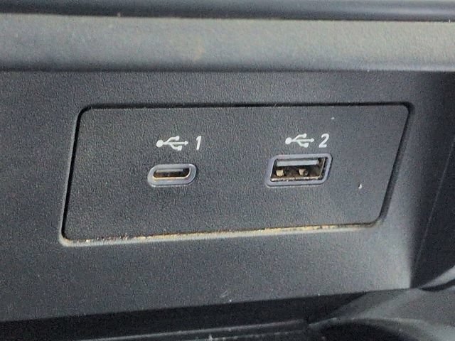 Used 2022 Nissan Titan SV w/ SV Convenience Package AWD/4WD image 23