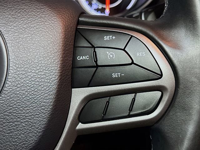 Used 2019 Jeep Cherokee Latitude Plus w/ Comfort/Convenience Group image 35