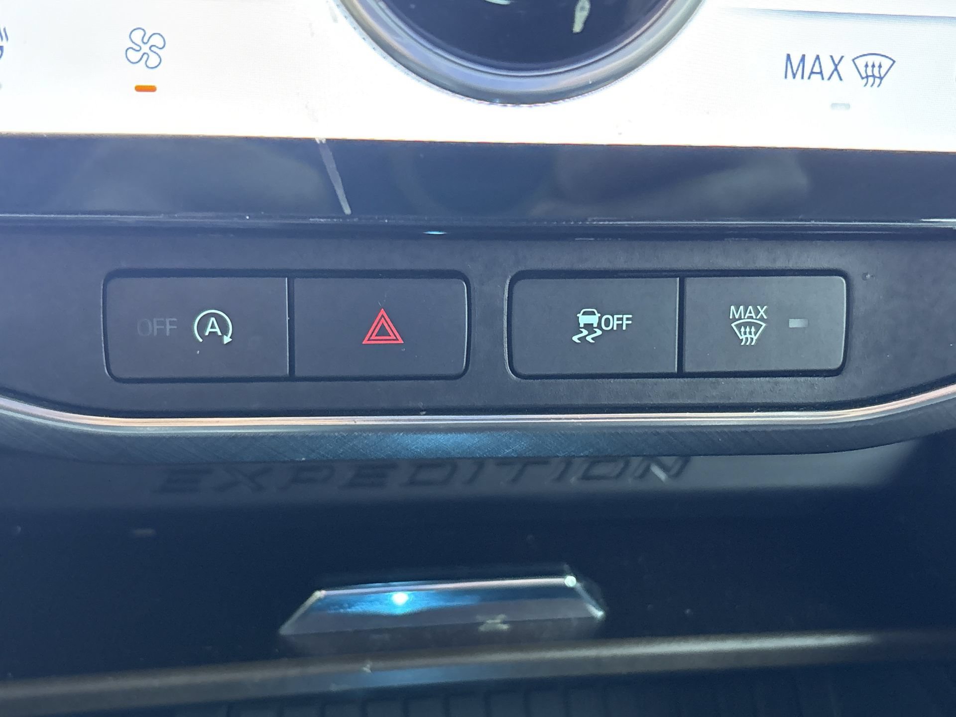 Certified 2024 Ford Expedition King Ranch AWD/4WD image 8