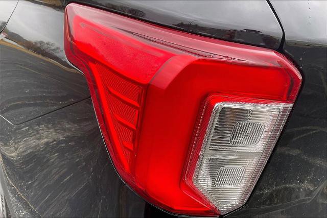 Certified 2023 Ford Explorer XLT w/ Equipment Group 202A image 25