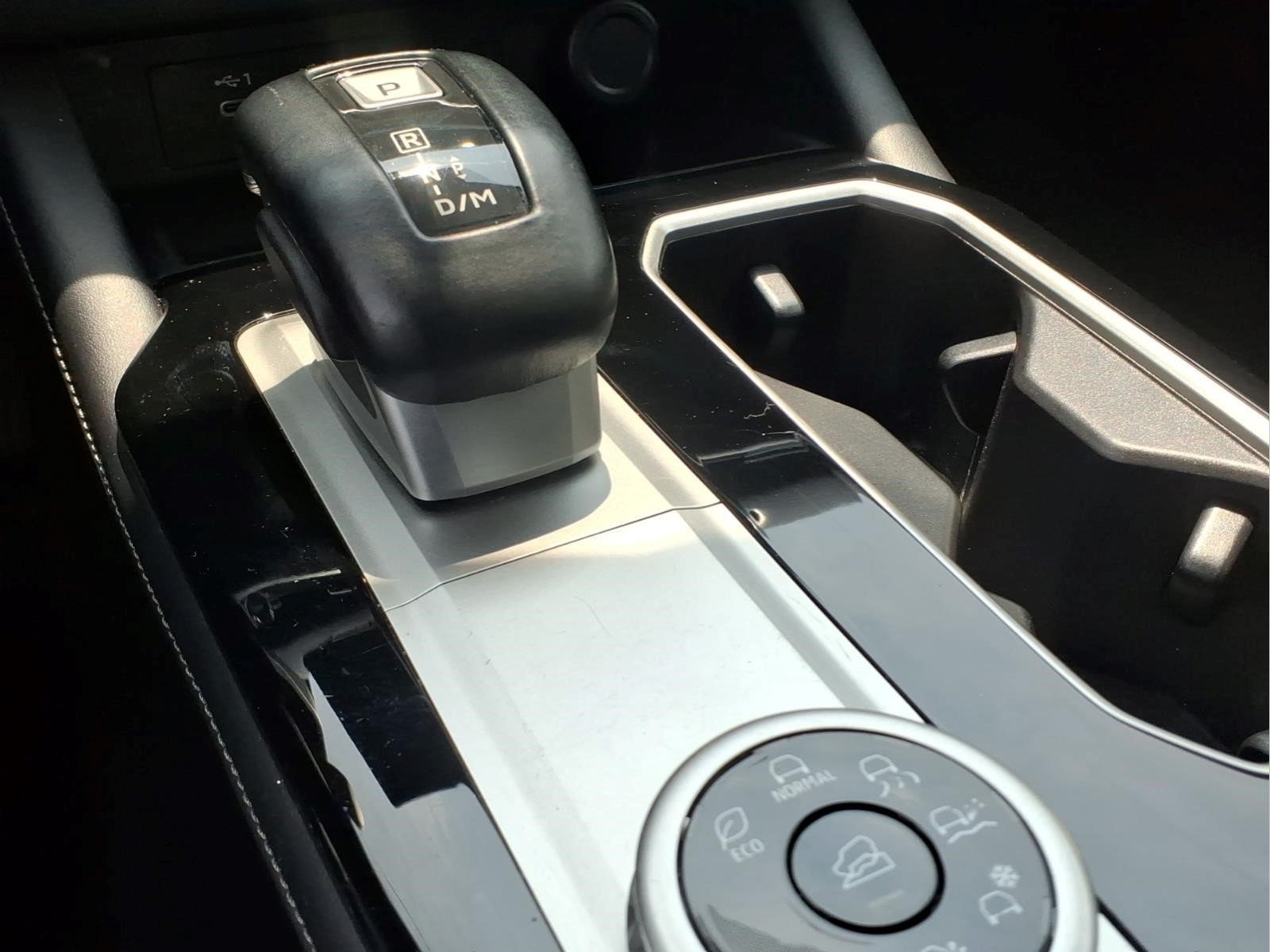 Used 2025 Mitsubishi Outlander SE AWD/4WD image 19