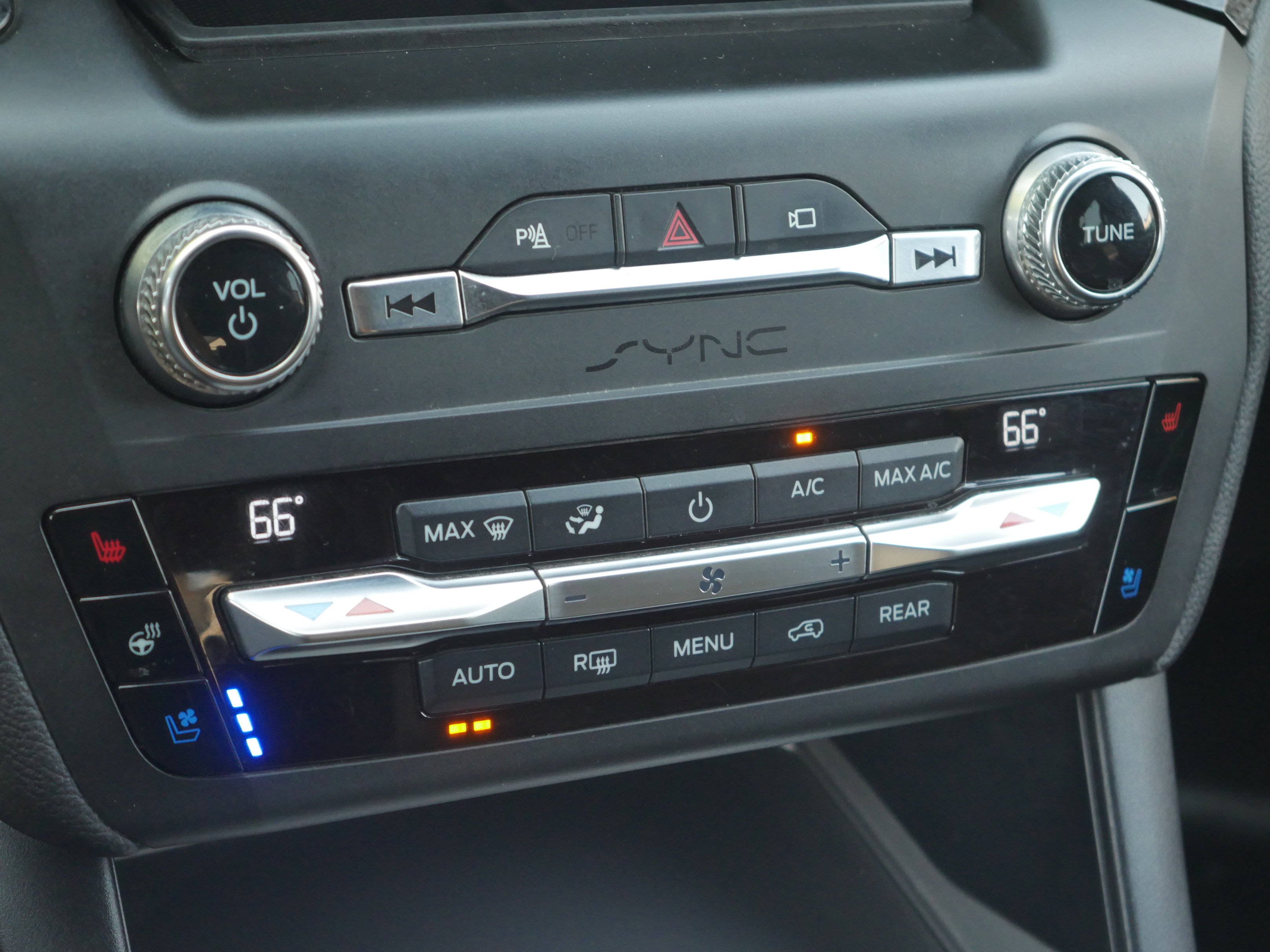 Certified 2020 Ford Explorer ST AWD/4WD image 13