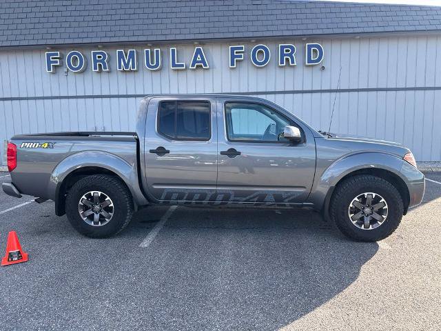 Used 2019 Nissan Frontier 4x4 Crew Cab image 2