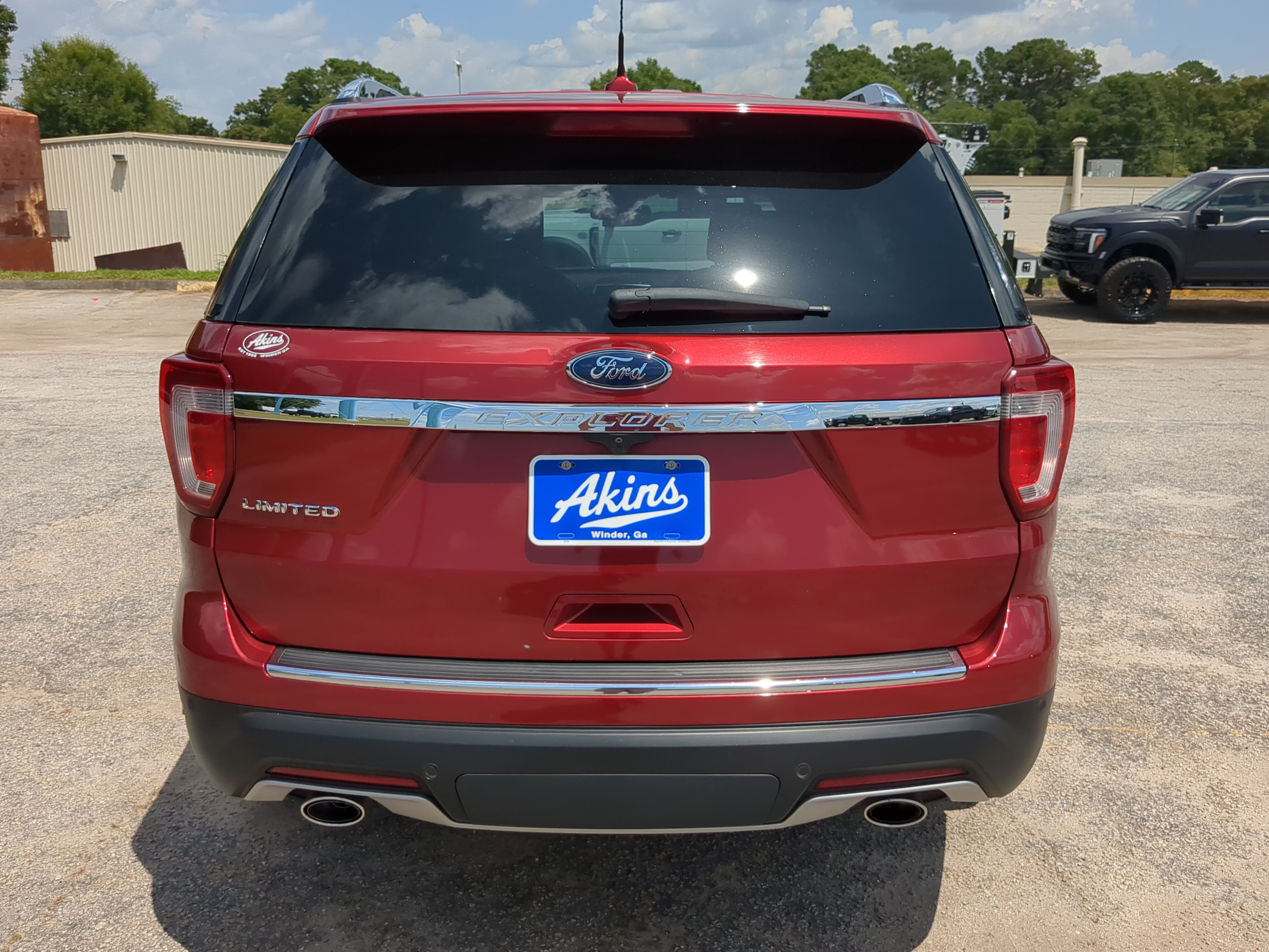Certified 2018 Ford Explorer Limited w/ Equipment Group 301A FWD image 4
