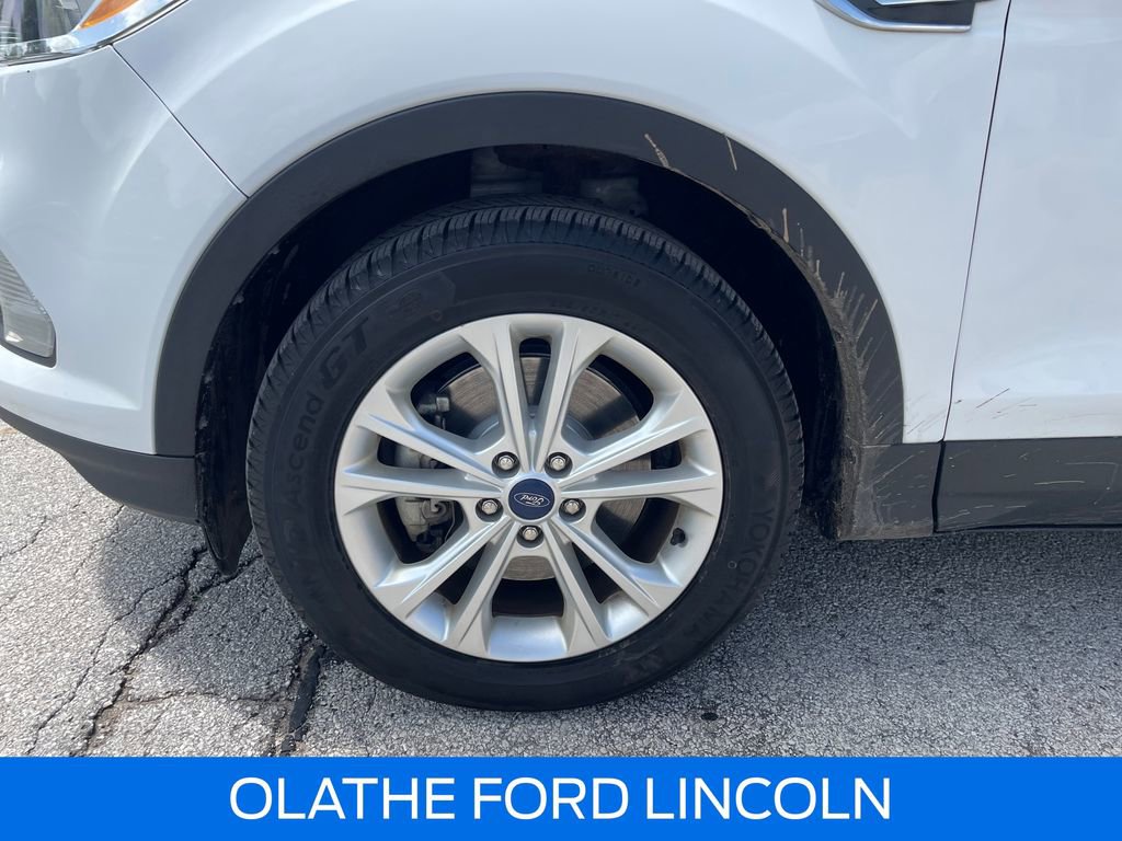Certified 2017 Ford Escape SE AWD/4WD image 24