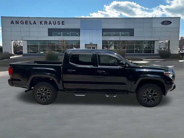 Used 2023 Toyota Tacoma SR5 RWD image 10