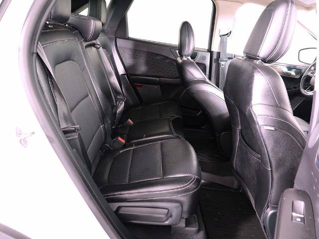 Certified 2020 Ford Escape Titanium AWD/4WD image 18