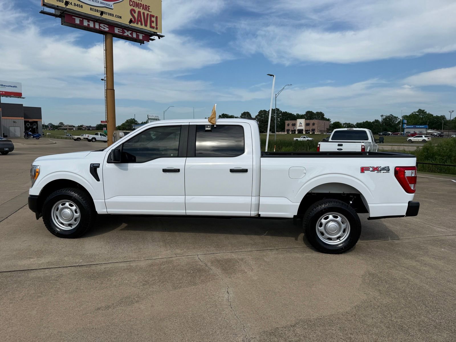 Certified 2022 Ford F150 XL w/ Trailer Tow Package AWD/4WD image 9