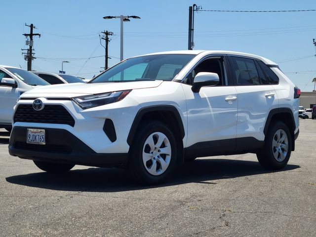 Used 2023 Toyota RAV4 LE FWD image 2