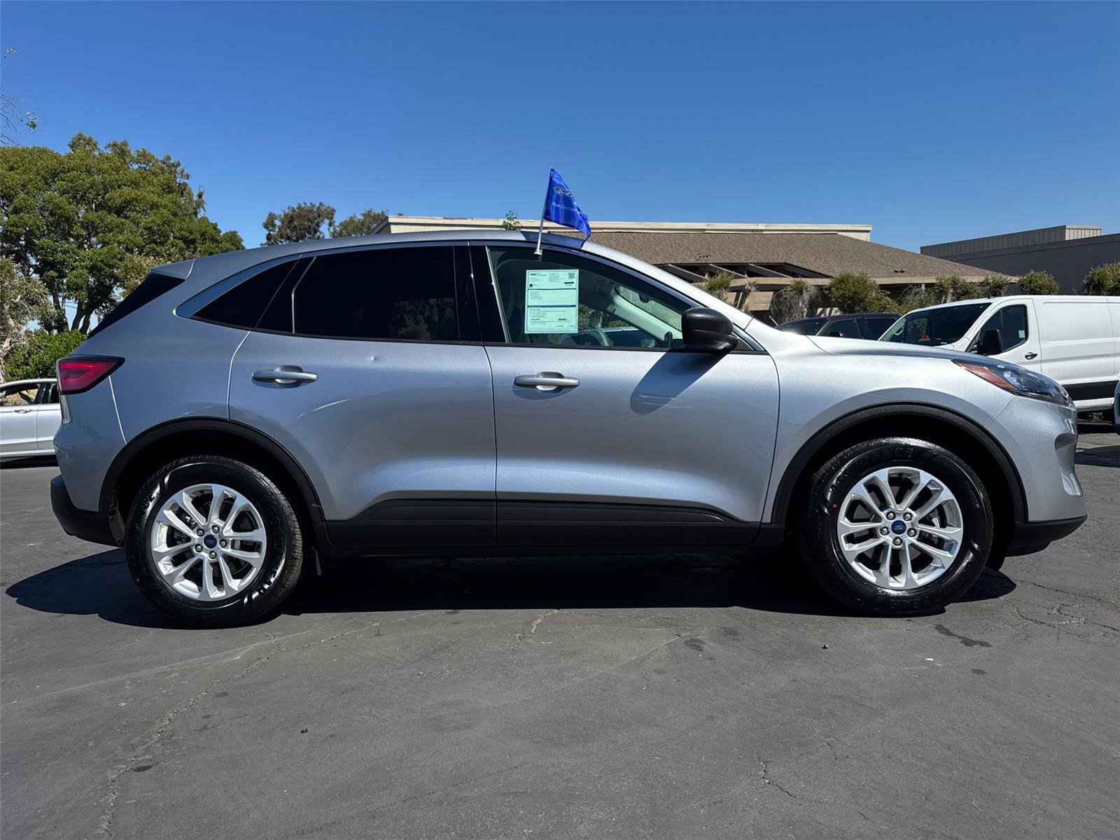 Certified 2022 Ford Escape SE image 3