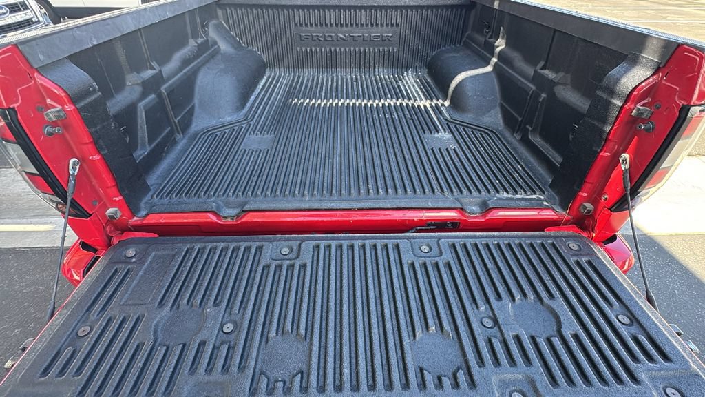 Used 2022 Nissan Frontier SV w/ Technology Package RWD image 23