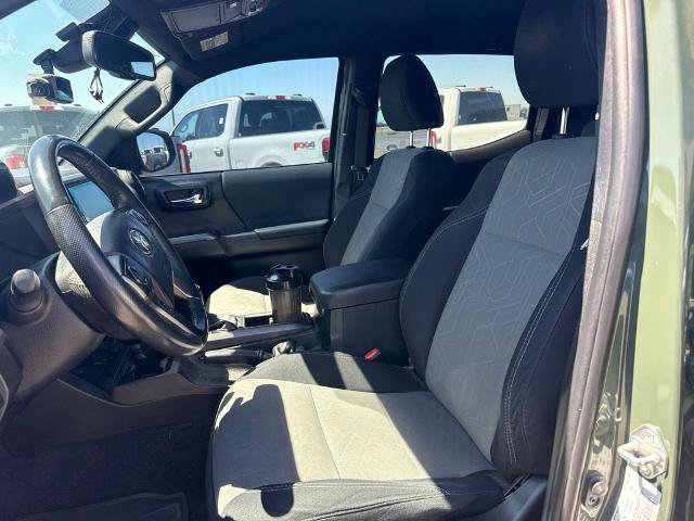 Used 2021 Toyota Tacoma TRD Sport w/ Technology Package AWD/4WD image 10