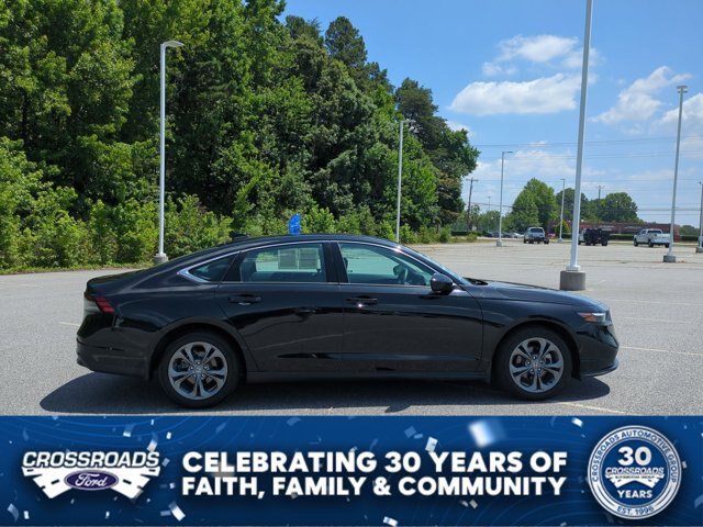Used 2024 Honda Accord EX image 3