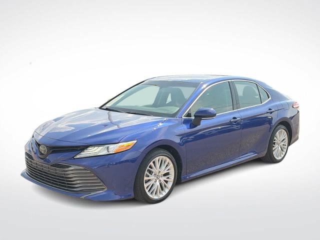 Used 2018 Toyota Camry XLE FWD image 4