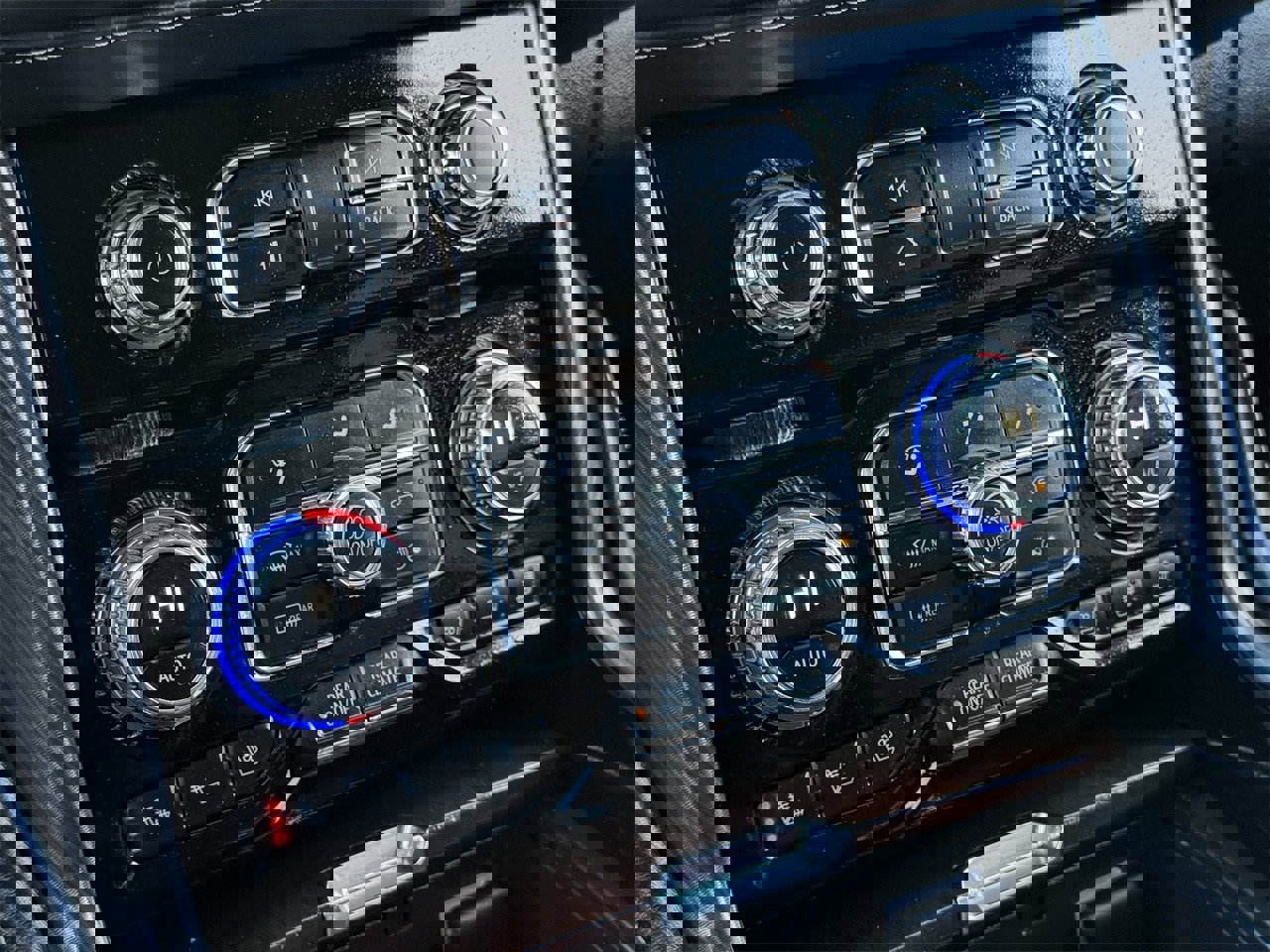 Used 2023 GMC Yukon Denali Ultimate image 20