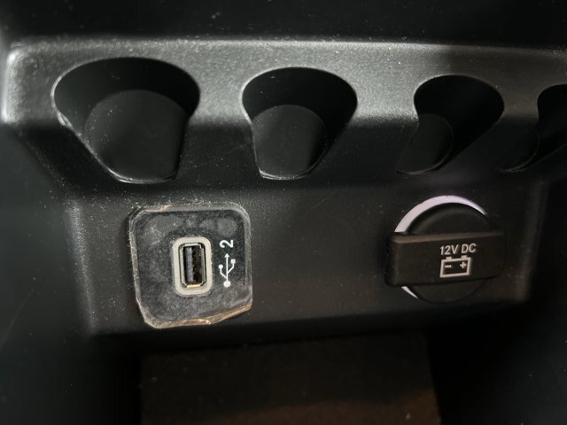 Used 2019 Jeep Cherokee Trailhawk AWD/4WD image 28