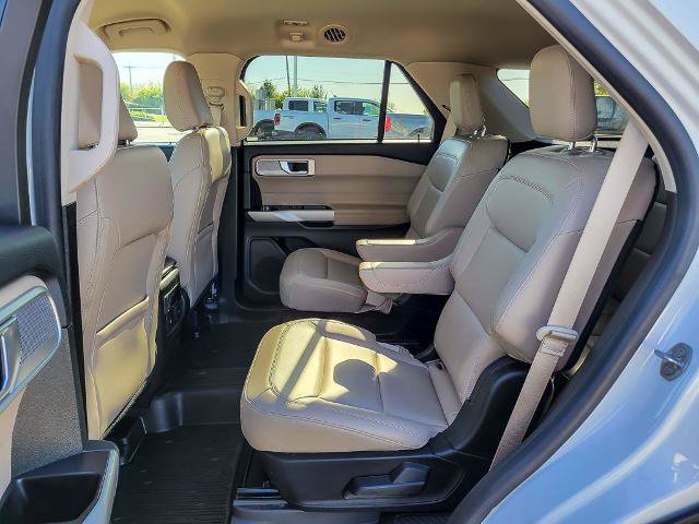 Certified 2023 Ford Explorer XLT w/ Equipment Group 202A AWD/4WD image 15