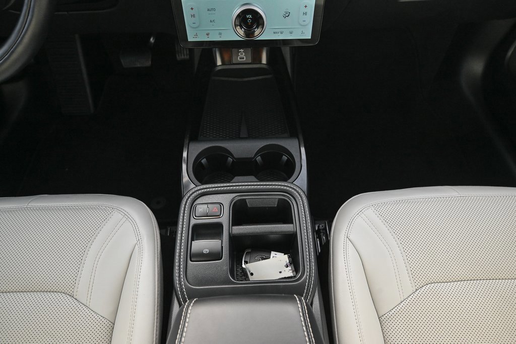 Certified 2025 Ford Mustang Mach-E Premium image 38
