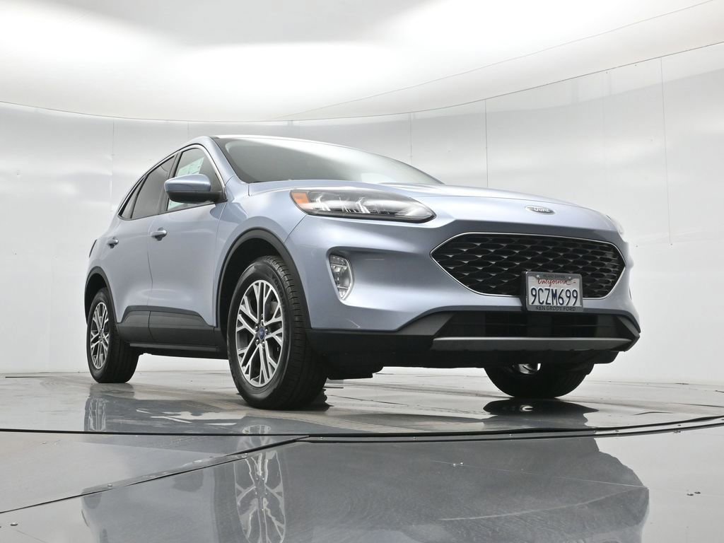 Certified 2022 Ford Escape SEL w/ Class II Trailer Tow Package image 5