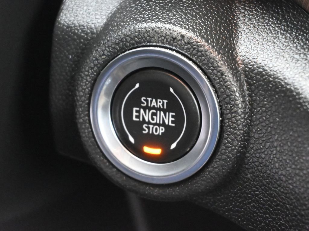 Used 2021 Chevrolet TrailBlazer ACTIV w/ Technology Package image 42