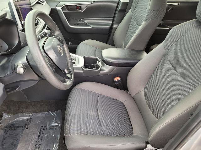 Used 2024 Toyota RAV4 LE AWD/4WD image 15