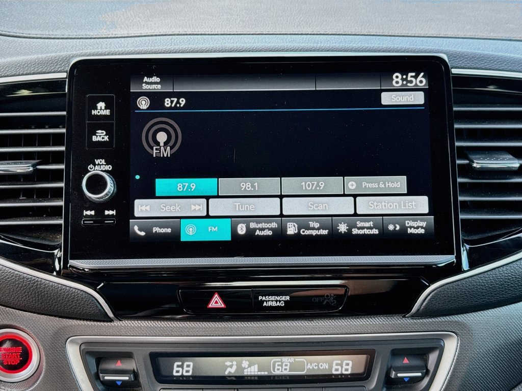 Used 2025 Honda Ridgeline Sport image 14