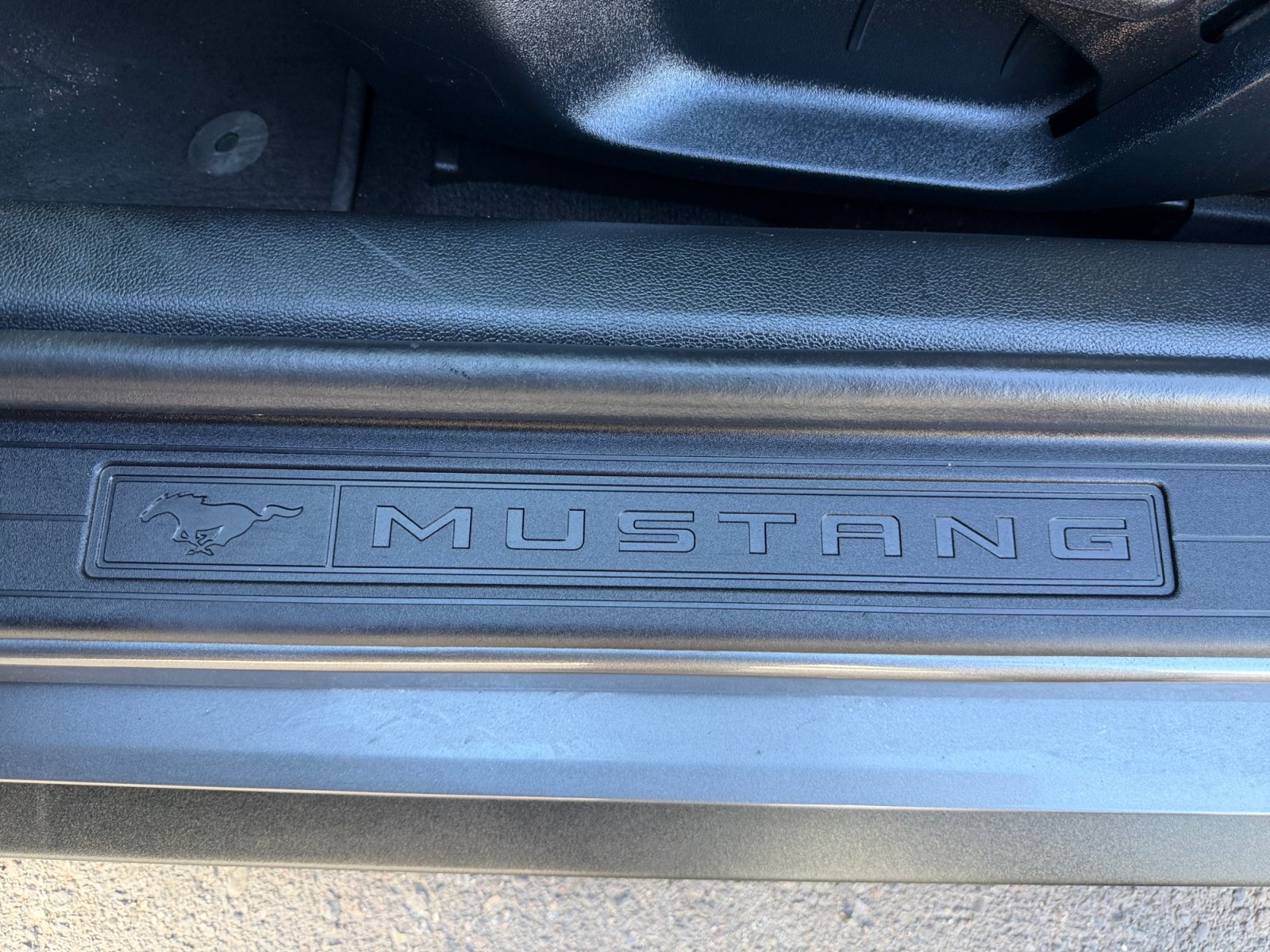Certified 2021 Ford Mustang Coupe RWD image 34