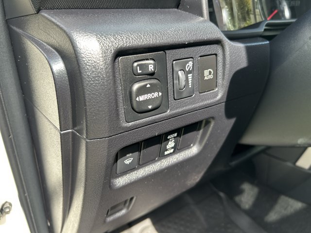 Used 2021 Toyota 4Runner Limited AWD/4WD image 29
