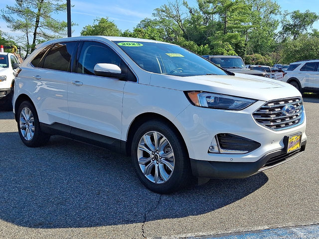 Certified 2023 Ford Edge Titanium AWD/4WD image 2