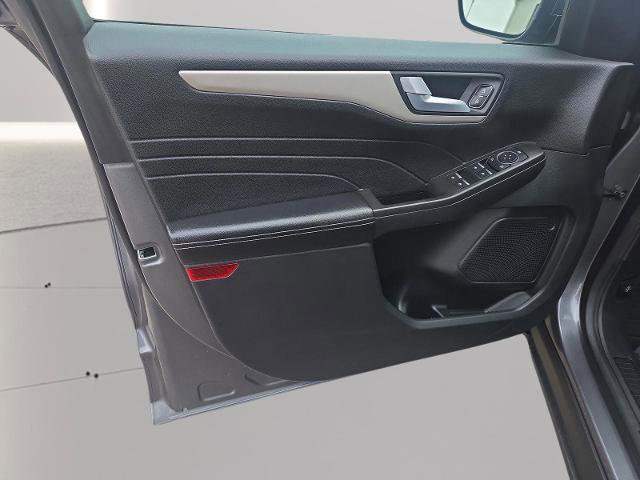 Certified 2021 Ford Escape SE image 10