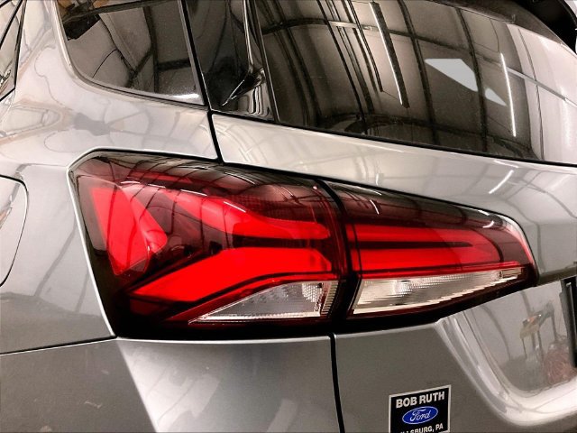 Used 2024 Chevrolet Equinox RS AWD/4WD image 28