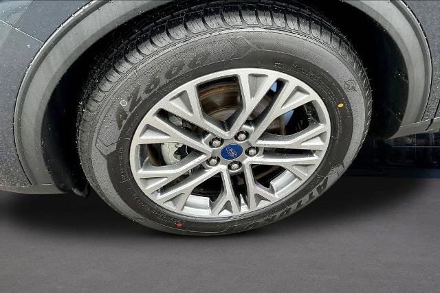 Certified 2022 Ford Escape SEL FWD image 34