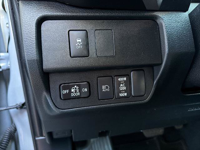 Used 2021 Toyota Tacoma SR5 w/ Trail Edition AWD/4WD image 18