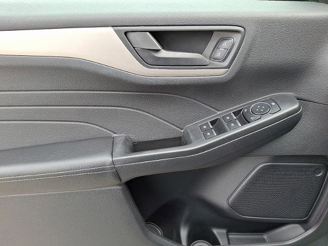 Certified 2022 Ford Escape SE w/ Convenience Package image 12