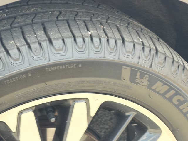 Certified 2022 Ford Escape SE w/ SE Sport Appearance Package AWD/4WD image 28