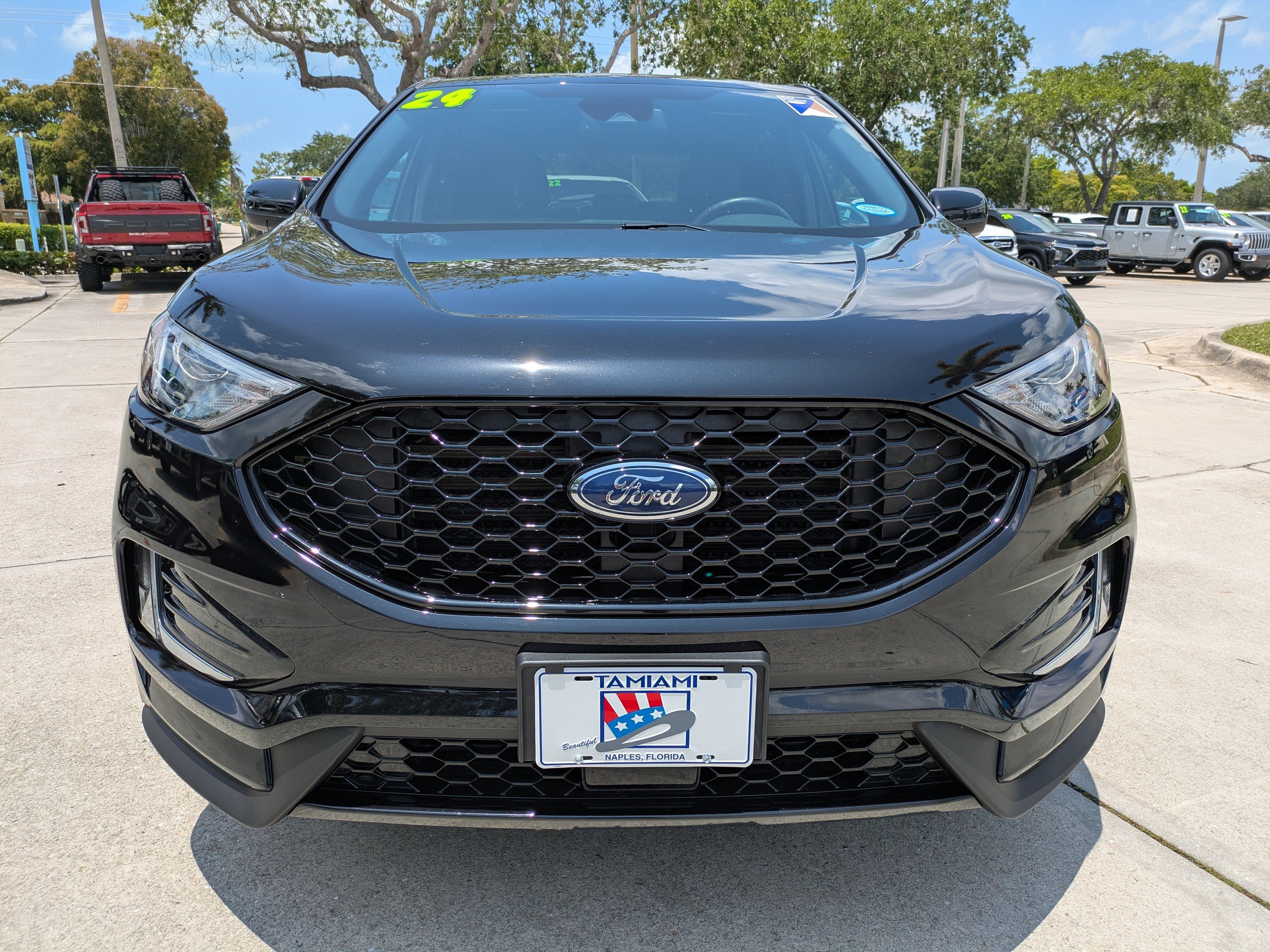 Certified 2024 Ford Edge ST-Line AWD/4WD image 8