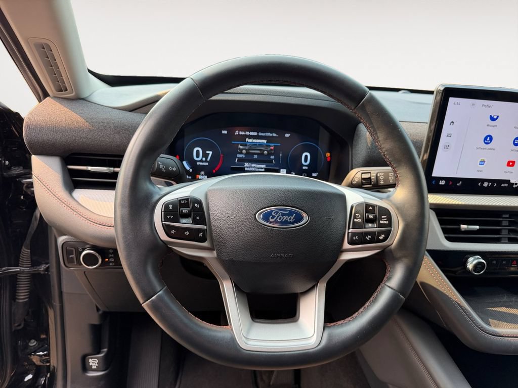 Certified 2025 Ford Explorer Active AWD/4WD image 13
