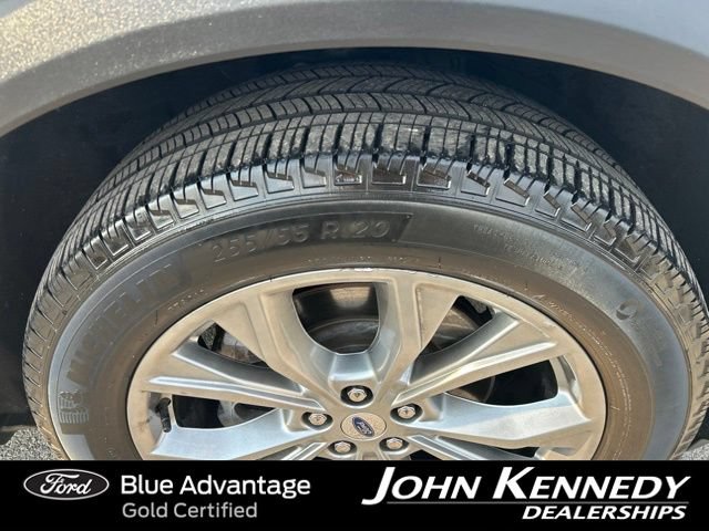 Certified 2023 Ford Explorer XLT w/ Equipment Group 202A AWD/4WD image 6