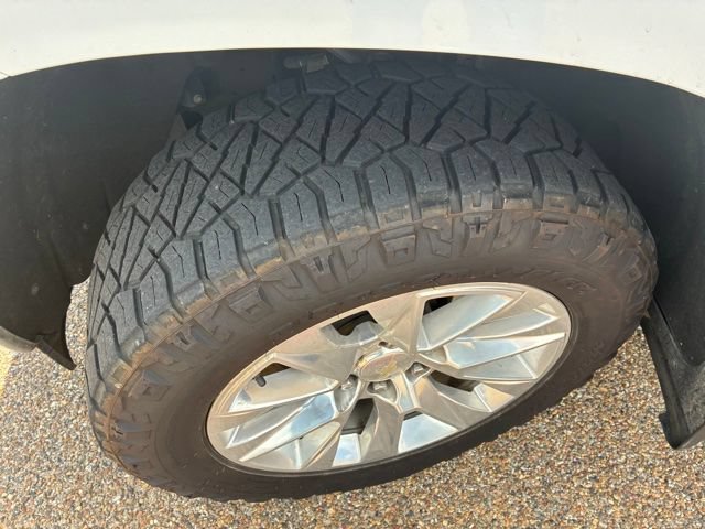Used 2024 Chevrolet Silverado 1500 LT AWD/4WD image 6